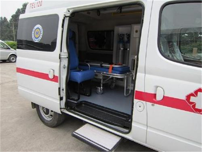 英山救护车出租服务案例7